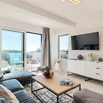 Nelli Tatil Evi Pula