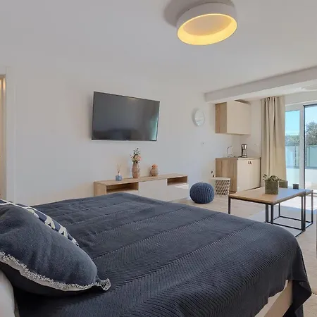 Vikendica Nelli Pula