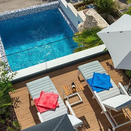 Nelli Holiday home